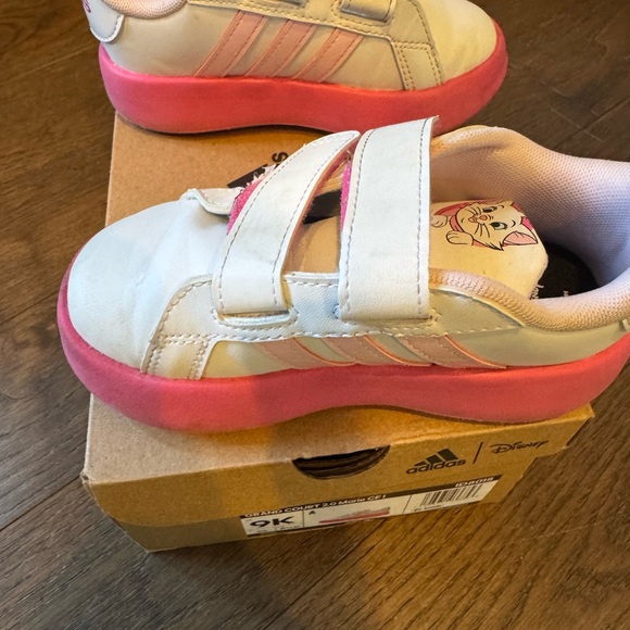 Adidas Disney Kids' Sneakers - White and Pink - Picture 4 of 4